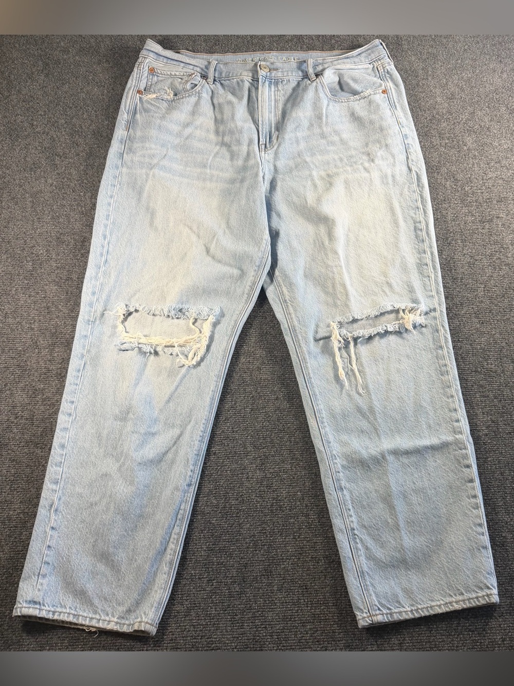 American Eagle Outfitters Women's Straight High Rise Distressed Jeans Size 18